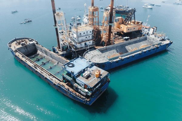 Dredger and barge operations